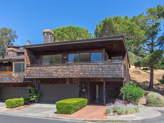2nd image of 119 La Perdiz Court
