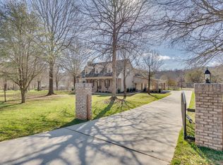 5861 Hidden Oaks Ln, Clover, SC 29710