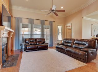 3903 Pointe Ave, Zachary, LA 70791