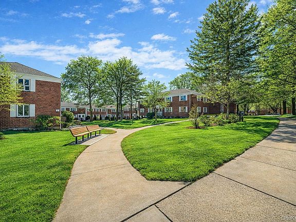 4th image of 224-24 Manor Road #UPPER