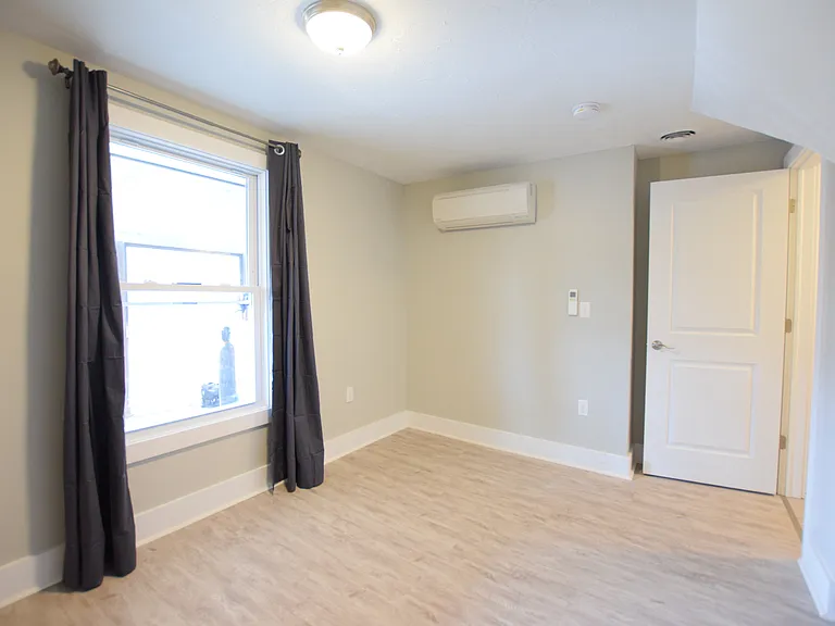 1002 N Aurora St — Photo 72