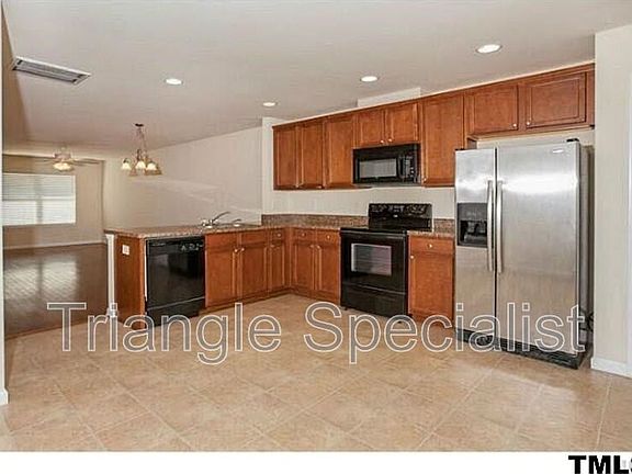 4th image of 8549 Quarton Dr