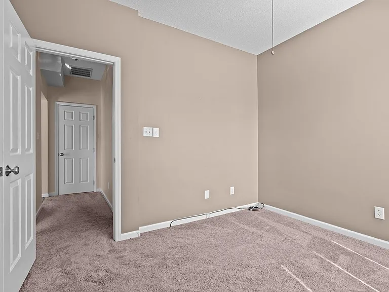 2400 Buckwater Ct — Photo 26