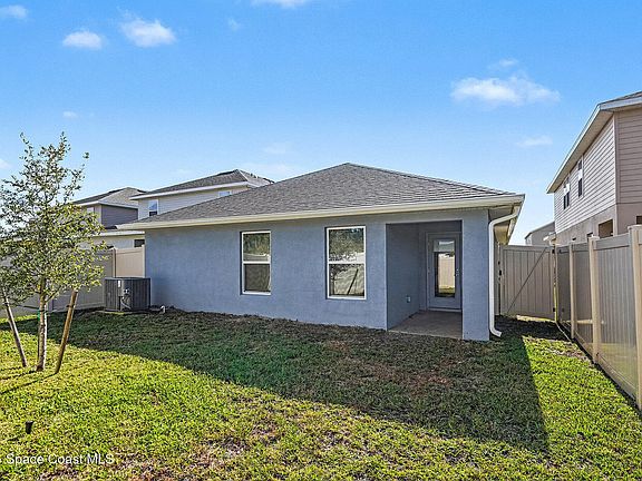 3rd image of 1180 Canfield Cir SE