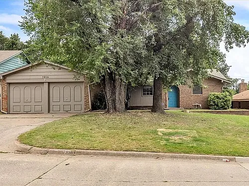 7816 NW 20th St Photo 1