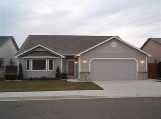 207 S Belfair St, Kennewick, WA 99336