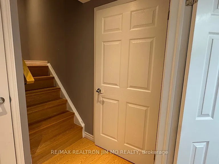50 Reginald Cres #BASEMENT — Photo 16