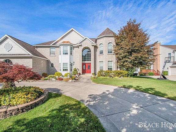3rd image of 1383 Silver Springs Ct SE