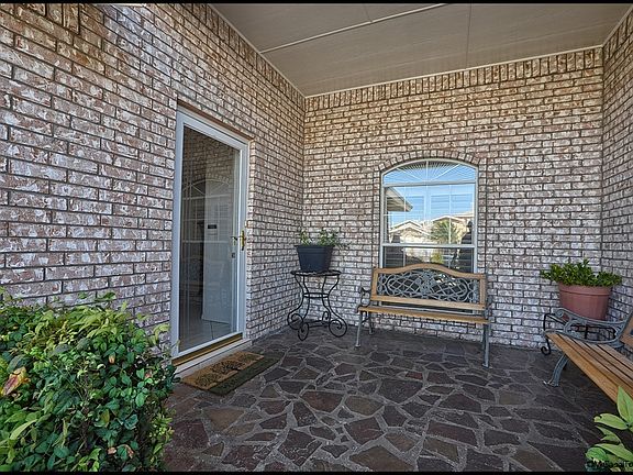 3rd image of 4244 John B Oblinger Dr