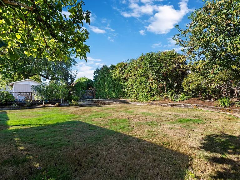 16016 NE 33rd Ave — Photo 65
