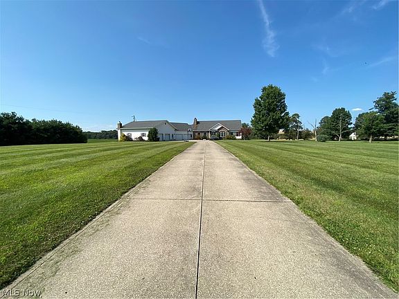 2nd image of 11601 Georgetown St