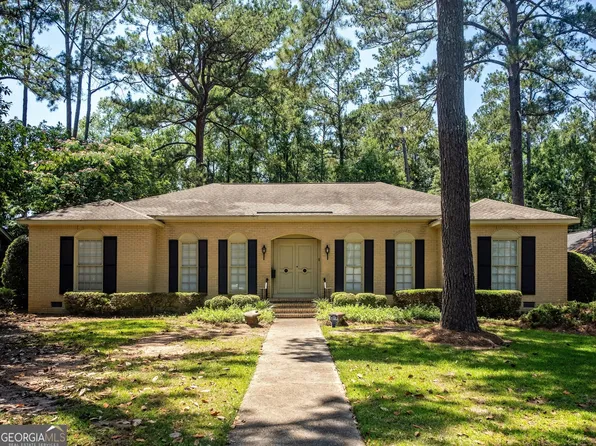 1231 Hilltop Dr, Albany, GA 31707