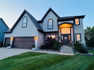 1550 Carriage Cir, Liberty, MO 64068