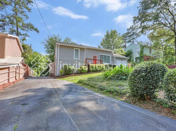 5085 Fairmont Rd SE, Smyrna, GA 30082