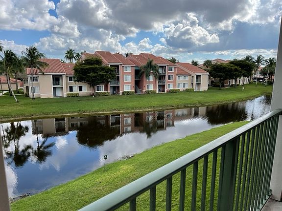 2nd image of 7856 Sonoma Springs Cir APT 304