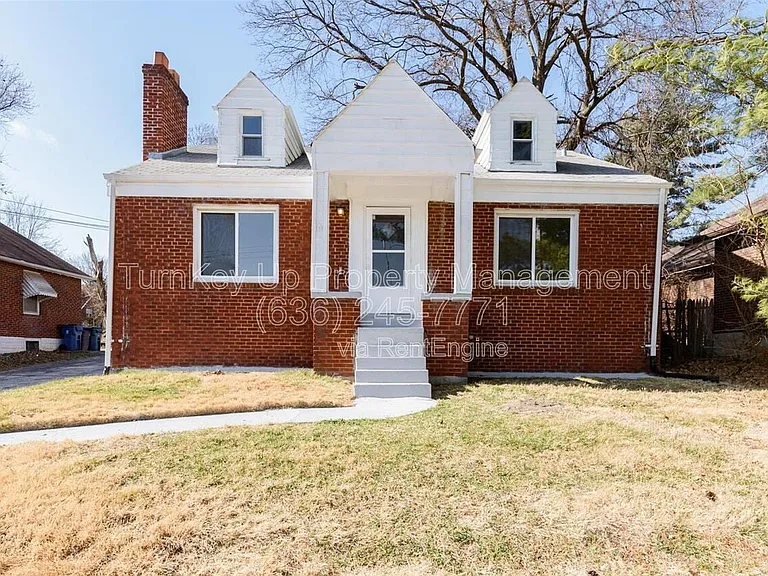 3513 Palace Ct — Photo 2
