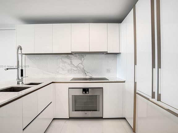 5th image of 10203 Collins Ave Unit 405