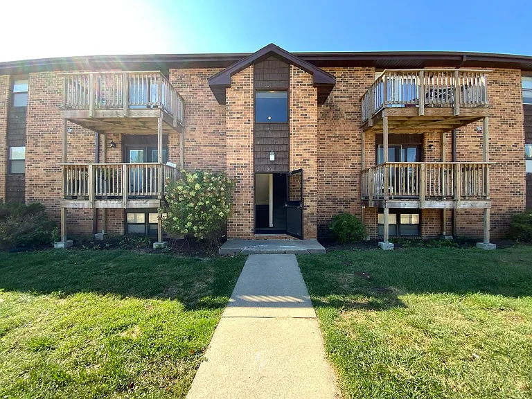 507 Columbia Dr #L — Photo 6