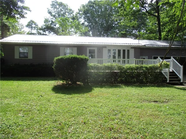 1256 State Route 14, Deerfield, OH 44411