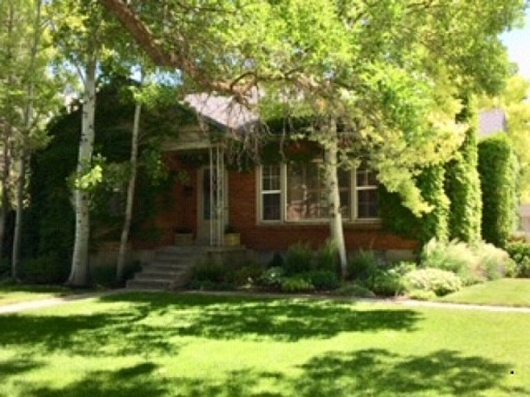 1st image of 1836 E Laird Ave