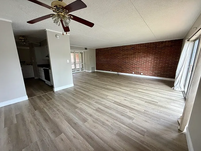 400 Dublin Dr — Photo 23