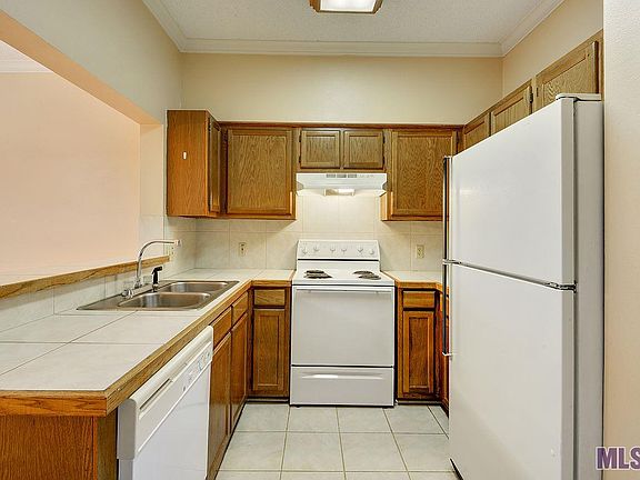 4th image of 909 W Tony St APT C