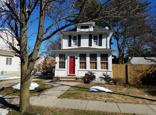 11 McKinley Ave, Hicksville, NY 11801