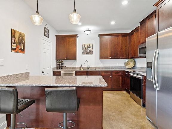 5th image of 42653 Hinson Rd Unit A