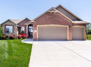 12524 E Cherry Creek Ct, Wichita, KS 67207