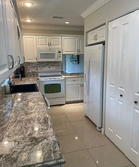 5655 Via Delray — Photo 10