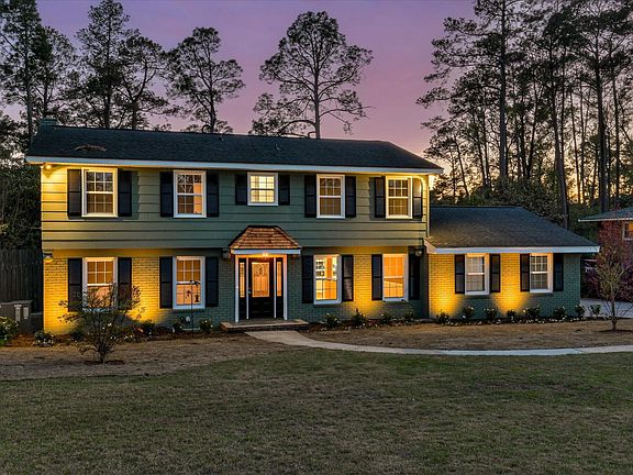 3rd image of 814 Dunbarton Drive