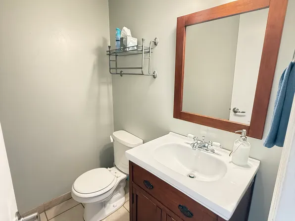 6436 Rockpointe Dr, Tampa, FL 33634