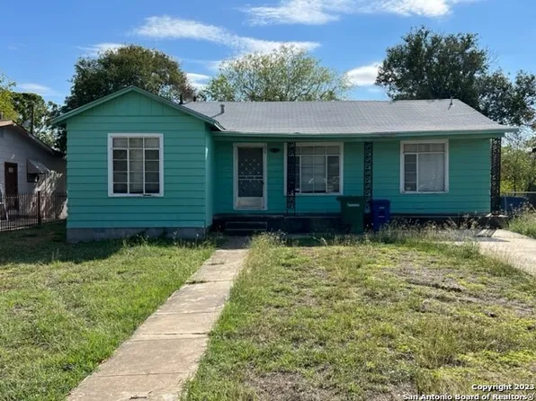 126 OVERHILL DR, San Antonio, TX 78228