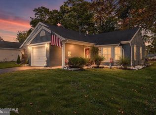 7 Portsmouth Dr, Forked River, NJ 08731