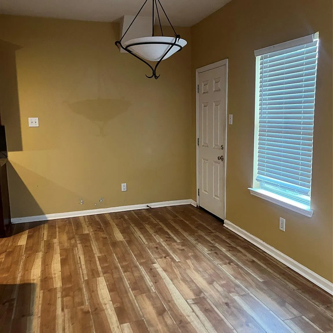 3 bed, 2.5 bath, 1865 sqft, $2,000 — Photo 4