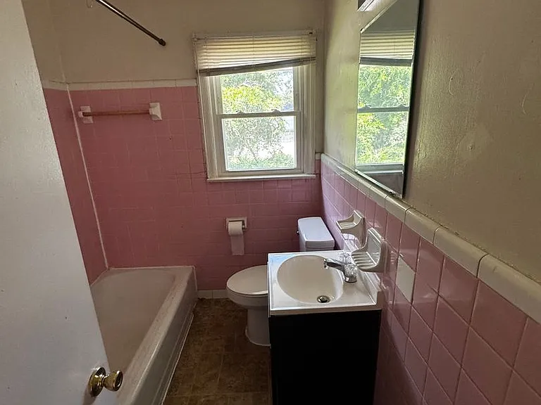 1001 Wilmouth St — Photo 14