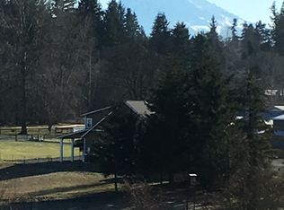 6009 Waller Rd E, Tacoma, WA 98443