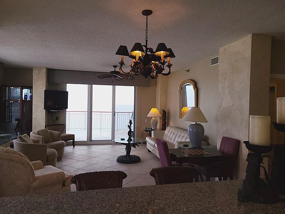 3rd image of 8515 Gulf Blvd #Penthouse 1a