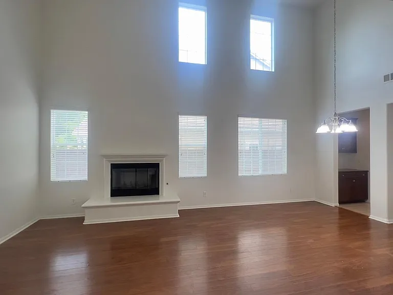 2955 Murcott Way — Photo 3