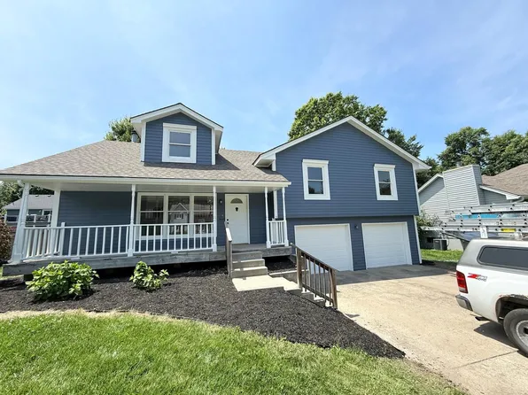 1706 Regency Dr, Kearney, MO 64060