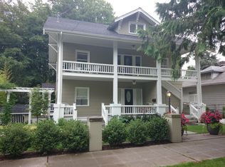 2718 Walnut Ave SW, Seattle, WA 98116