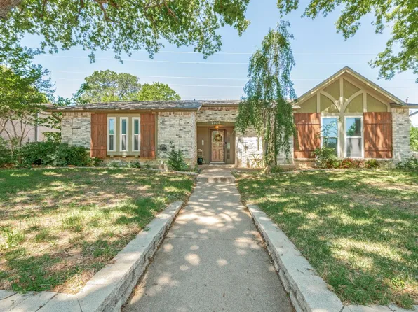 2925 White Oak Ln, Bedford, TX 76021