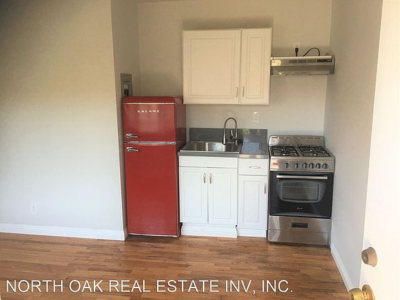 2nd image of 616 Kew St APT B