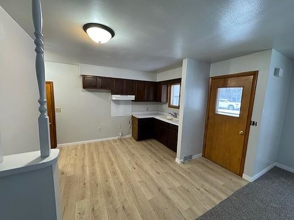 4th image of 2928 Saint Anns Ave