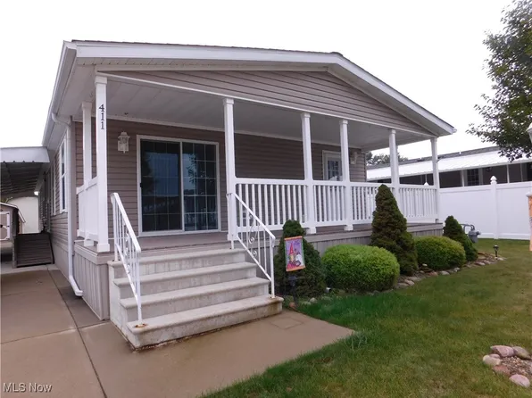 411 Pin Oak Cir, Elyria, OH 44035