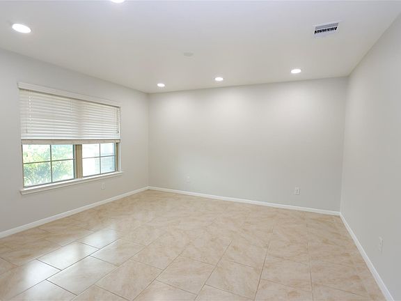 2nd image of 17614 Glade Landing Ln