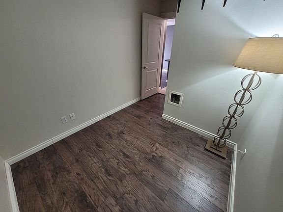3rd image of 17404 64th Ave NW