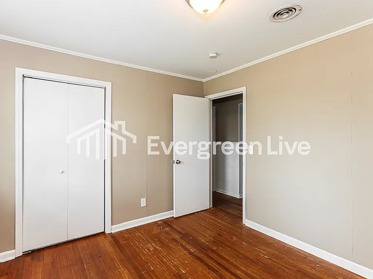 2098 Caretta St — Photo 11