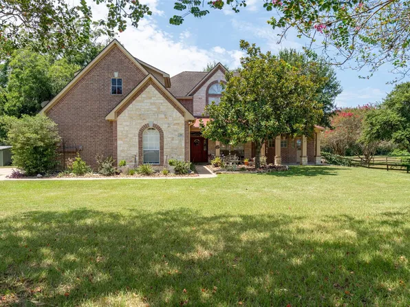211 Brazos Hill Ln, Sealy, TX 77474