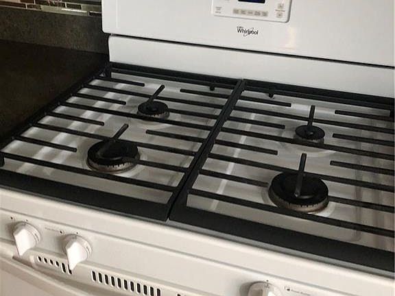 4th image of 3010 San Francisco Ln
